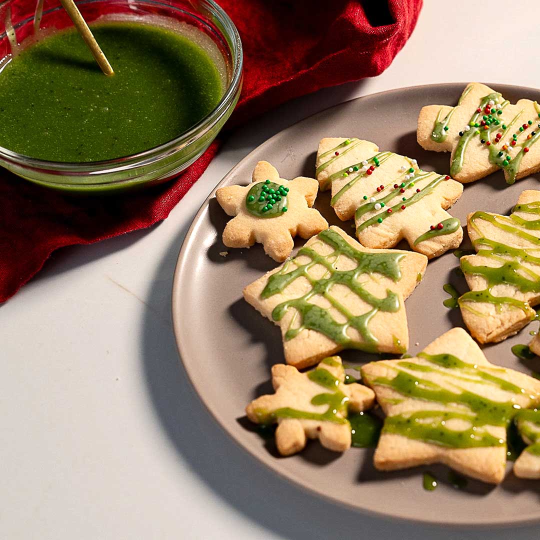 Bergamot Matcha Chocolate Drizzle with Shortbread Cookies